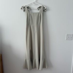 Elegant Sage Square Neck Ruffle Split Midi Sleeveless Dress